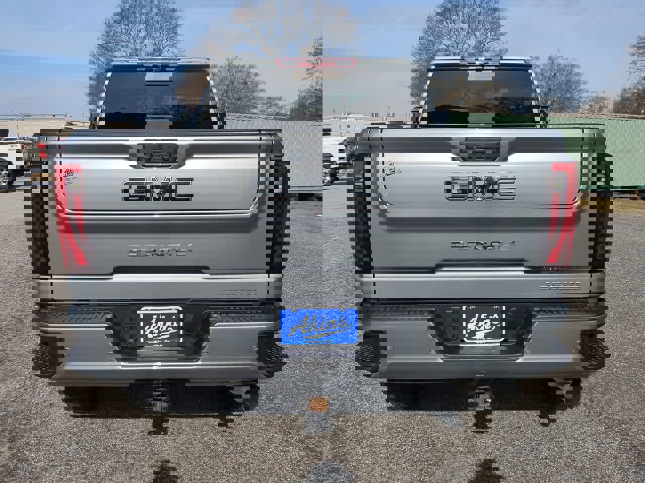 Used 2024 GMC Sierra 3500 Denali w/ Denali Reserve Package image 3