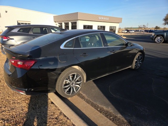 Used 2024 Chevrolet Malibu RS image 2