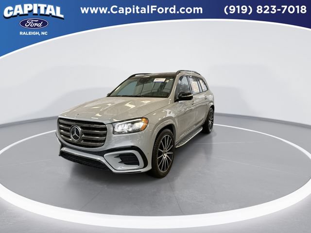 Used 2024 Mercedes-Benz GLS 580 4MATIC image 4