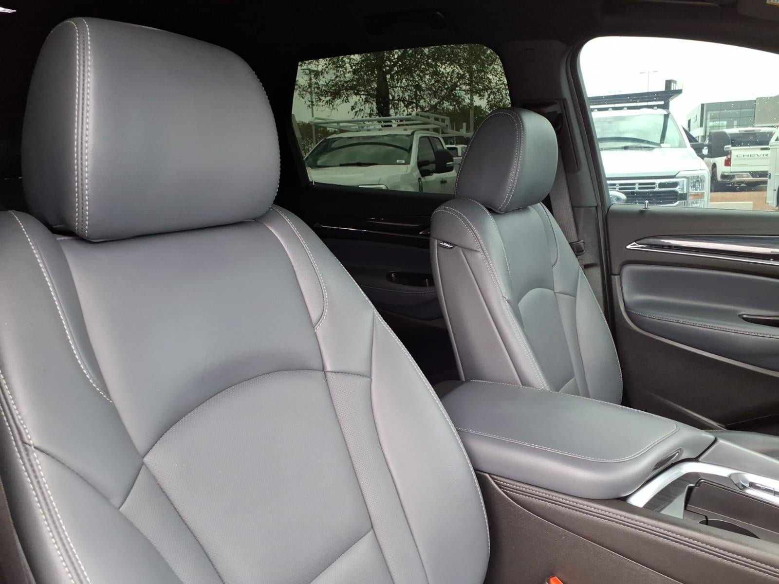 Used 2024 Buick Enclave Essence FWD image 12