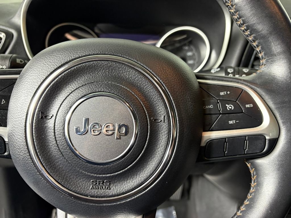 Used 2018 Jeep Compass Limited image 23