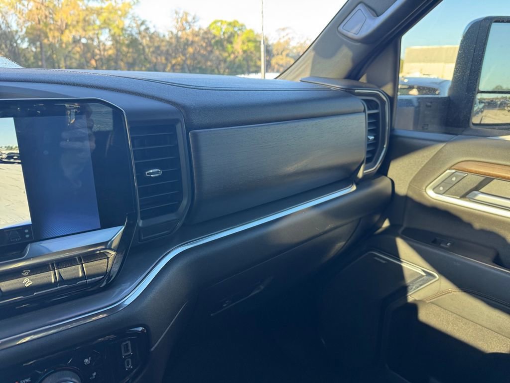 Used 2025 Chevrolet Silverado 2500 High Country w/ High Country Premium Package image 35