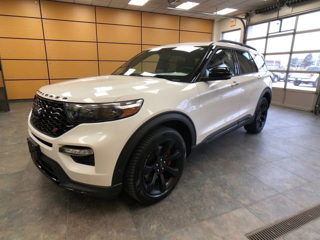 Certified 2021 Ford Explorer ST w/ Equipment Group 401A image 3