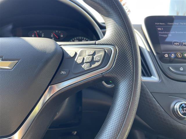 Used 2024 Chevrolet Malibu LT FWD image 14