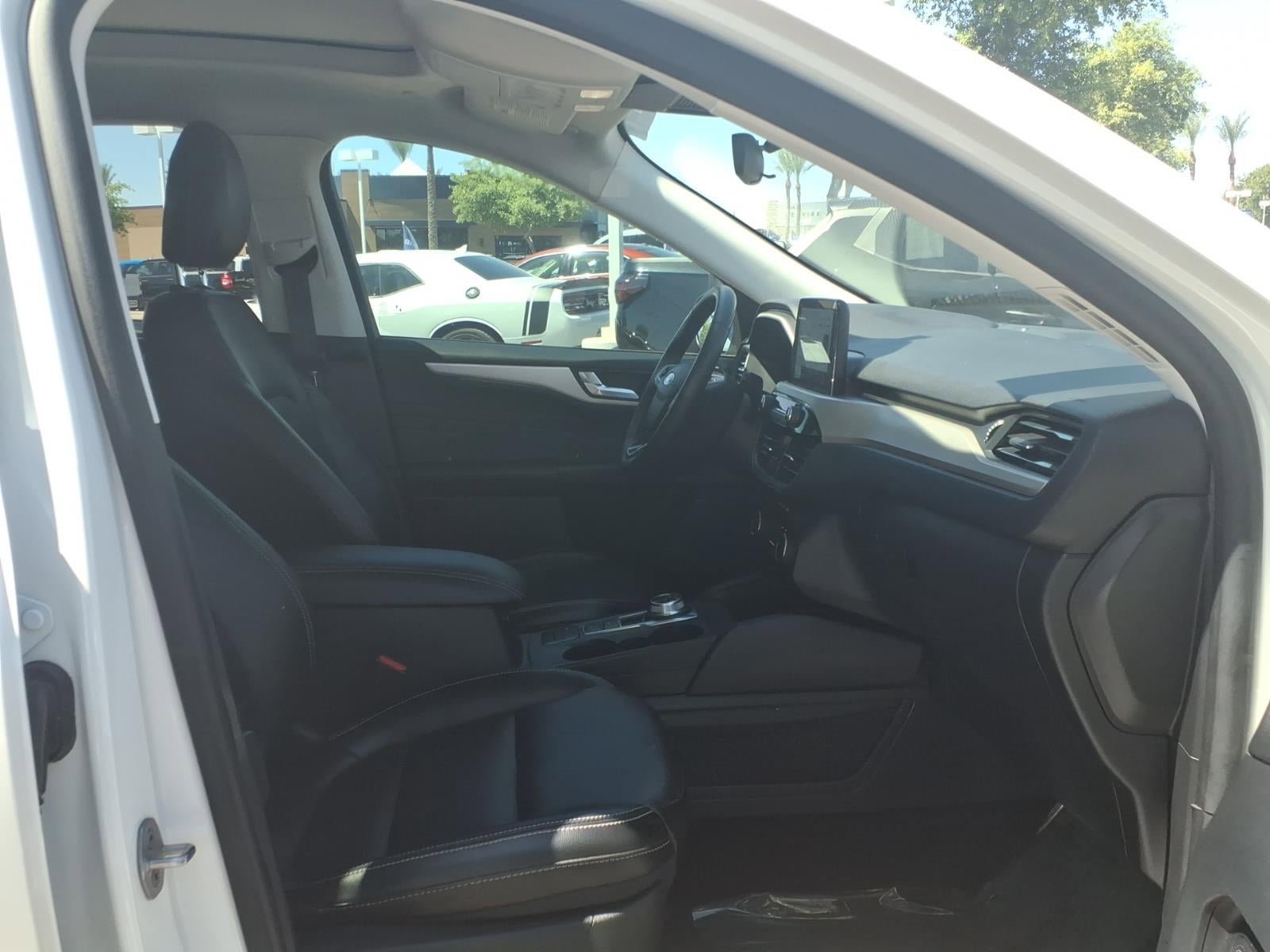 Certified 2022 Ford Escape SEL w/ Technology Package FWD image 11