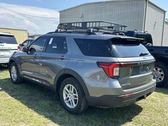 Certified 2025 Ford Explorer Active RWD image 5