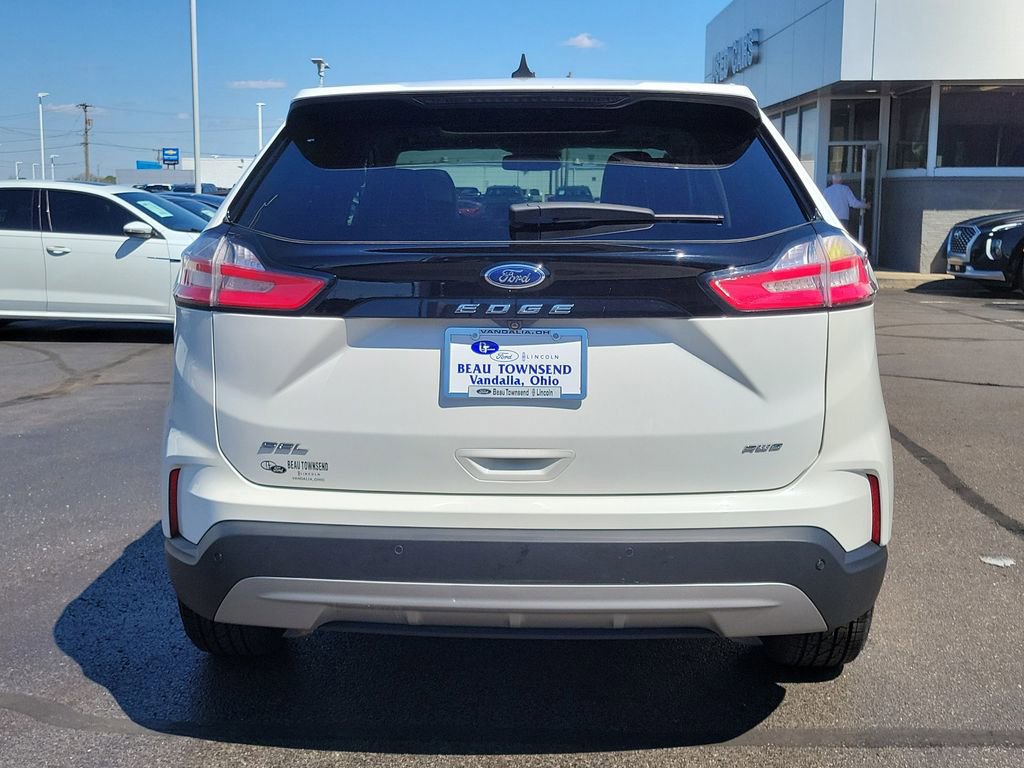 Certified 2023 Ford Edge SEL w/ Convenience Package AWD/4WD image 4