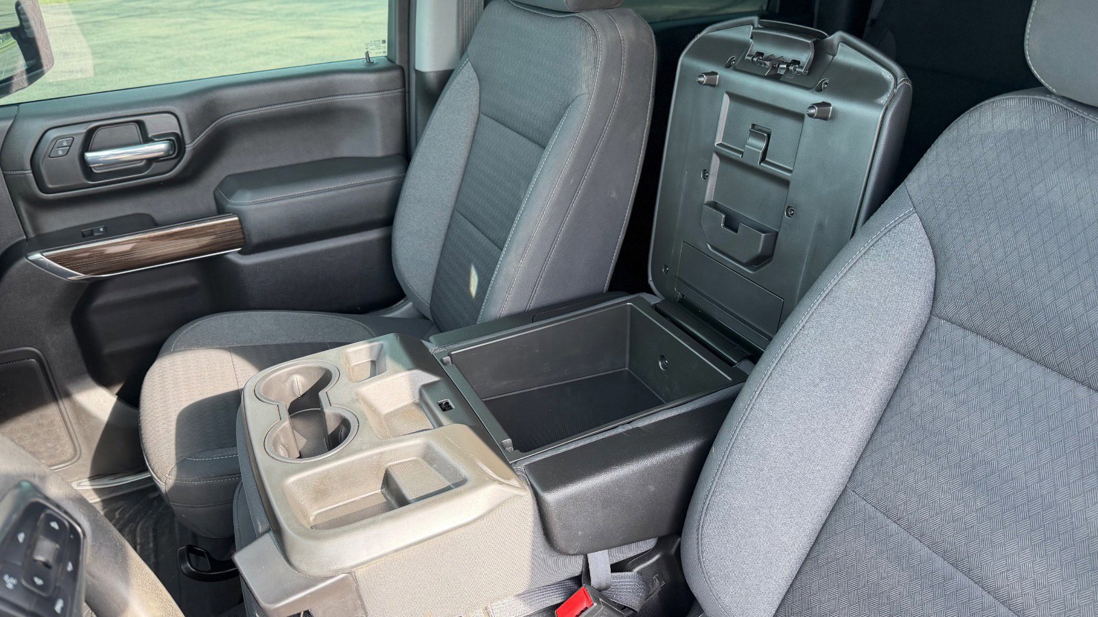 Used 2020 Chevrolet Silverado 2500 LT image 38