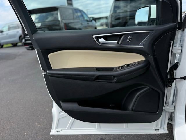 Certified 2023 Ford Edge SEL w/ Convenience Package AWD/4WD image 12