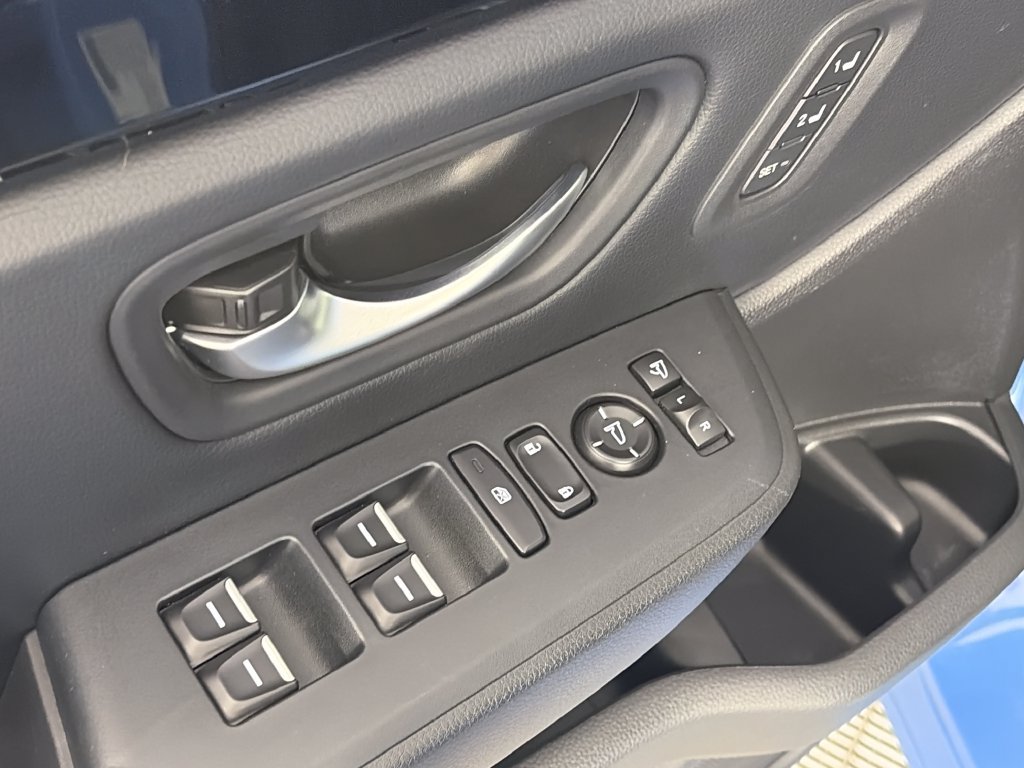 Used 2025 Honda Pilot TrailSport image 25