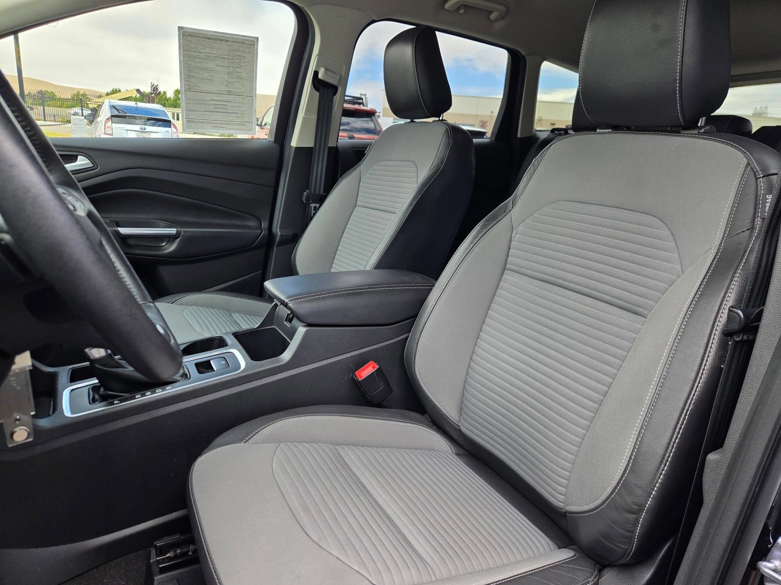 Certified 2018 Ford Escape SE w/ SE Sport Appearance Package AWD/4WD image 21