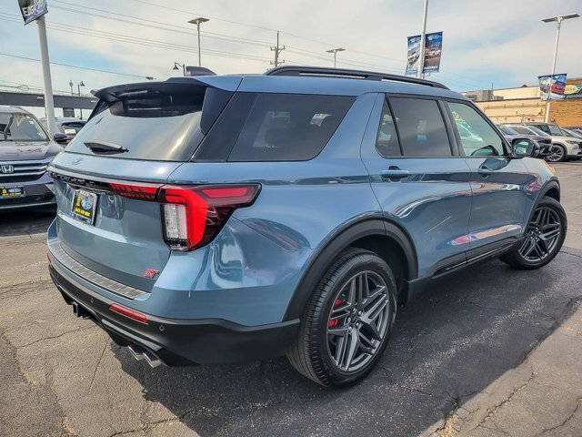 Certified 2026 Ford Explorer ST AWD/4WD image 10