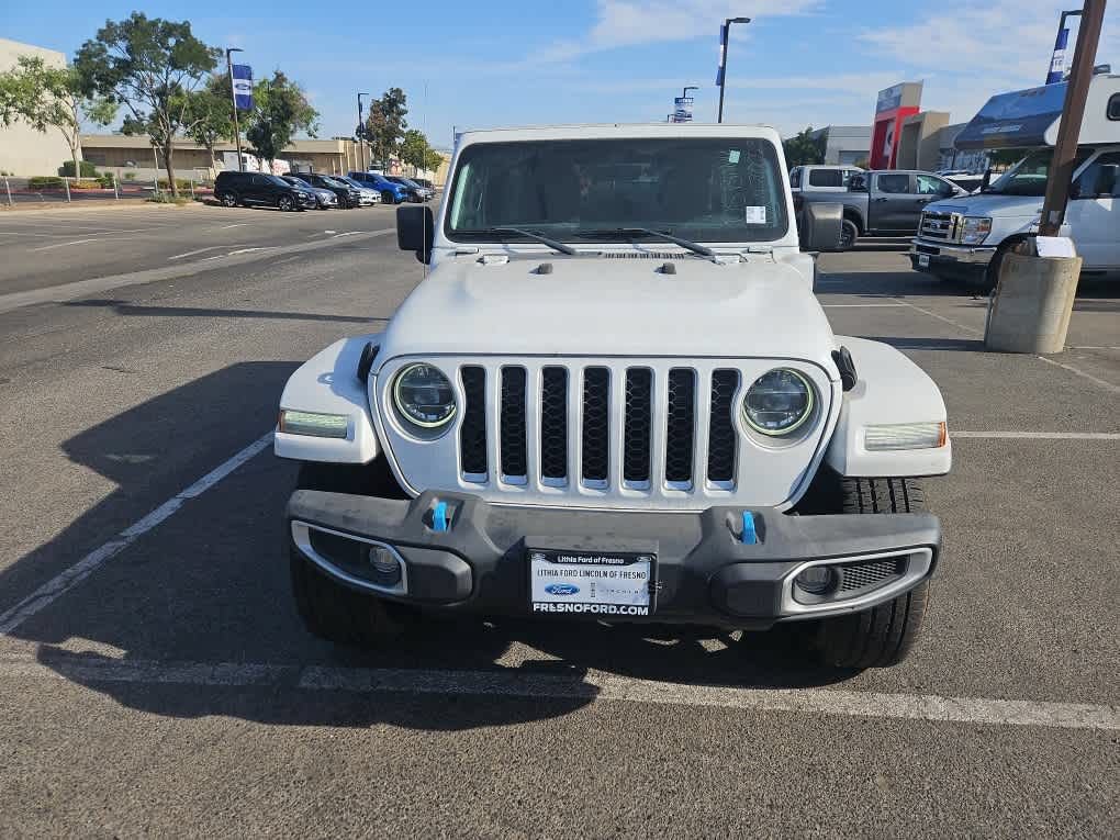 Used 2022 Jeep Wrangler Unlimited Sahara AWD/4WD image 2