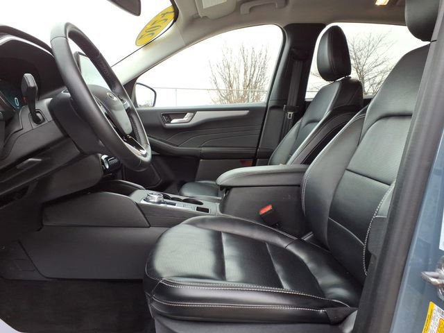 Certified 2024 Ford Escape Platinum AWD/4WD image 13
