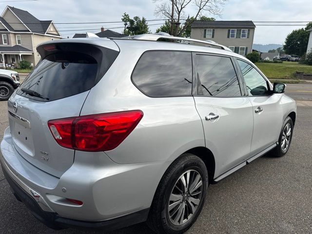 Used 2019 Nissan Pathfinder SV AWD/4WD image 6