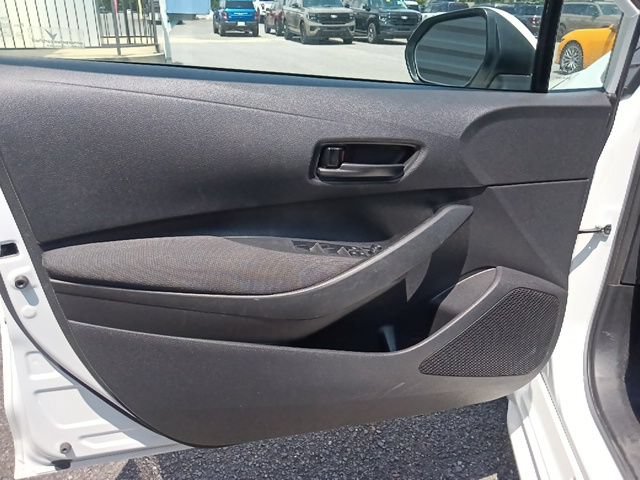 Used 2023 Toyota Corolla LE FWD image 10
