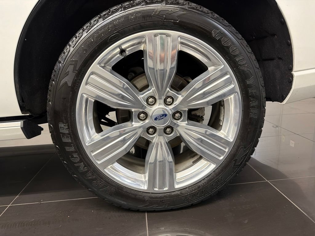 Certified 2023 Ford Expedition Platinum AWD/4WD image 7