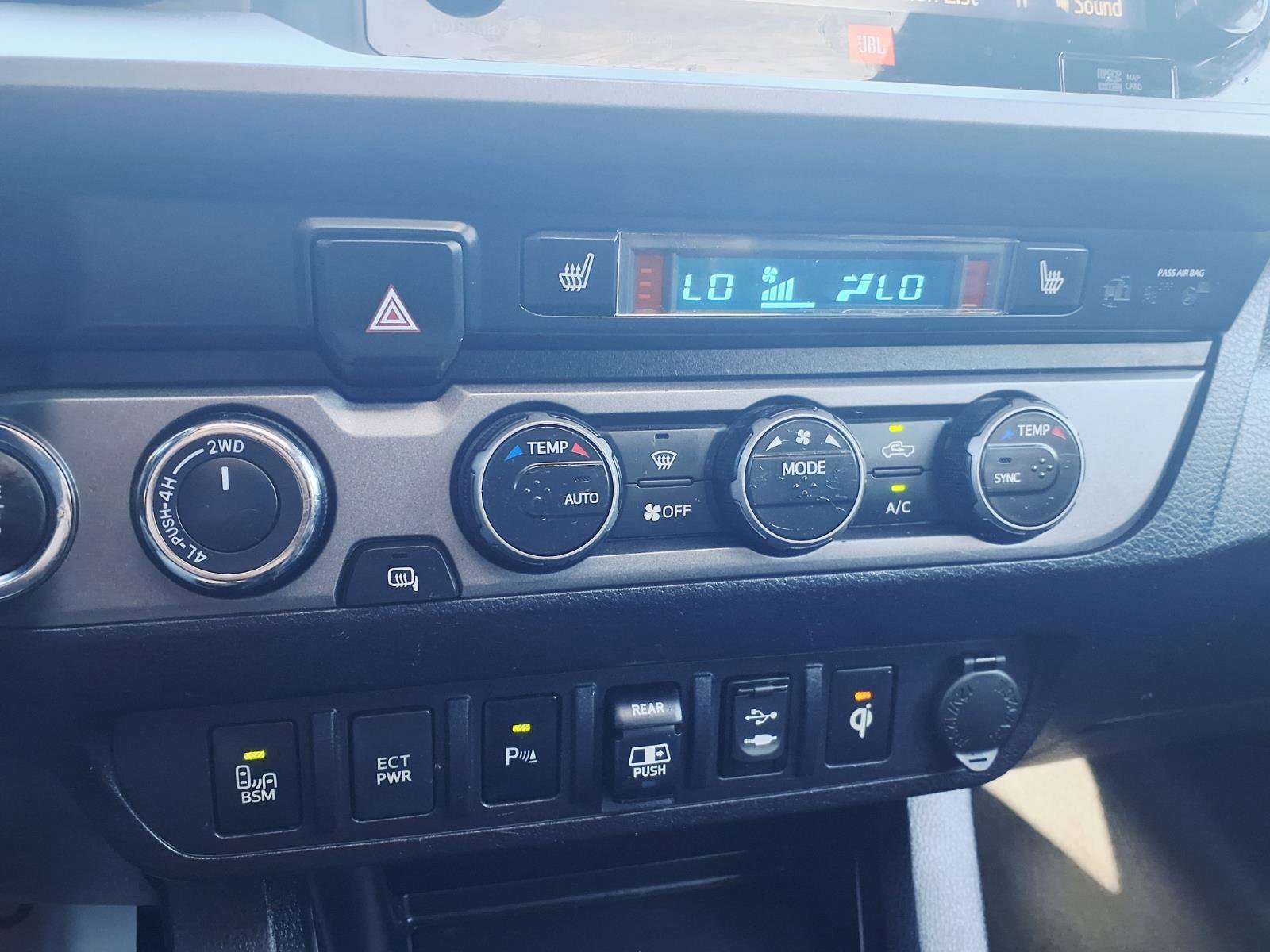 Used 2019 Toyota Tacoma TRD Off-Road image 25