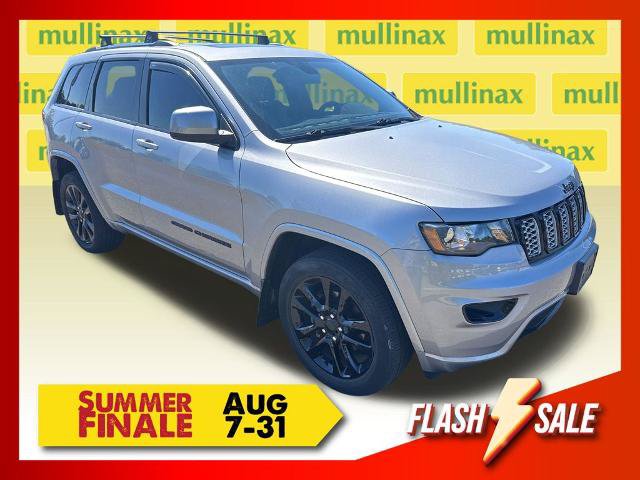 Used 2020 Jeep Grand Cherokee Altitude AWD/4WD image 1