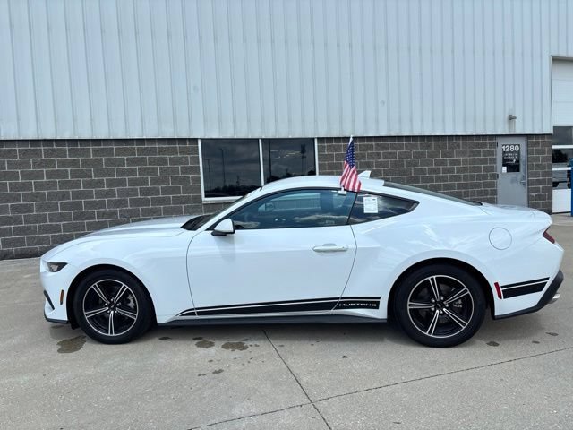Certified 2025 Ford Mustang Coupe RWD image 10