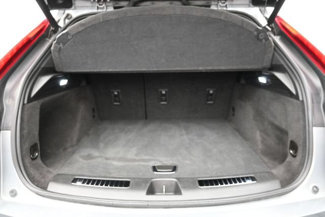 Used 2024 Cadillac XT4 Premium Luxury FWD image 28