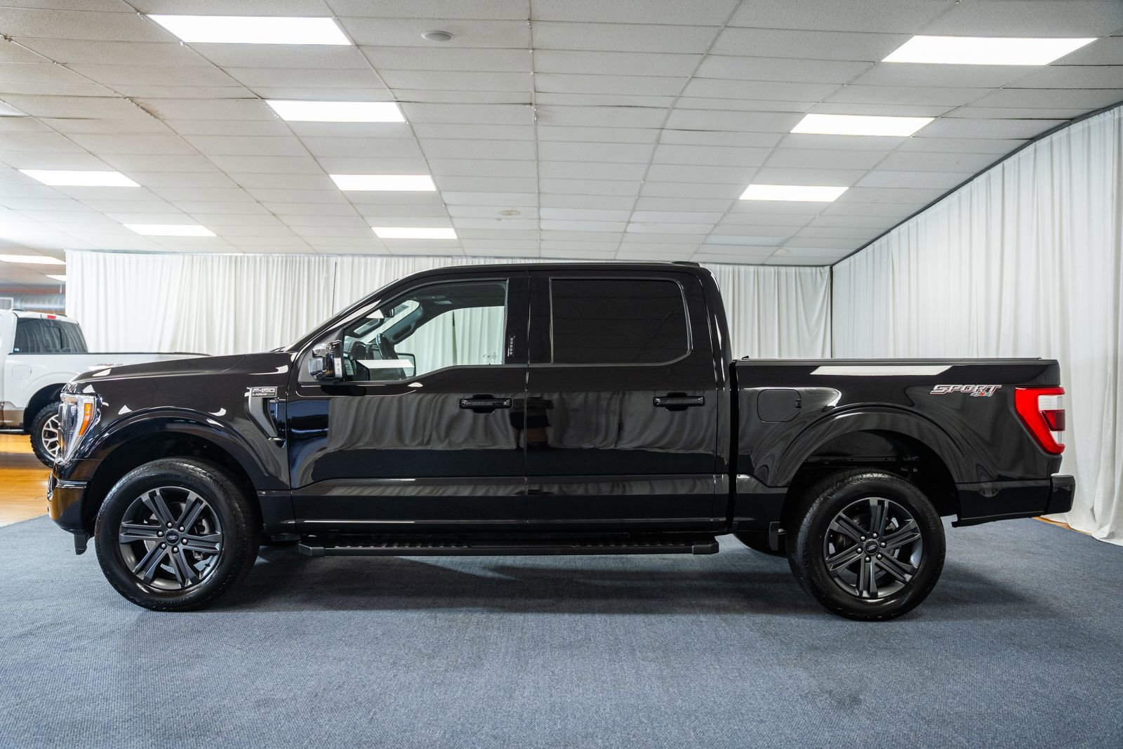 Certified 2023 Ford F150 Lariat w/ Equipment Group 502A High image 5