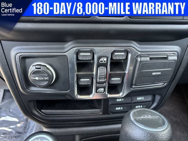 Used 2023 Jeep Gladiator Sport AWD/4WD image 30