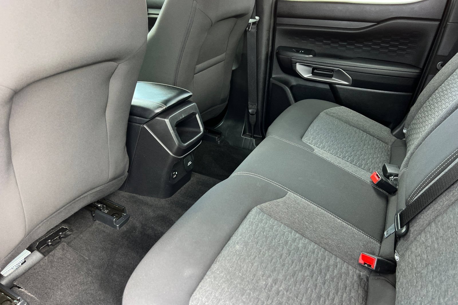 Certified 2024 Ford Ranger XLT w/ FX4 Off-Road Package AWD/4WD image 4