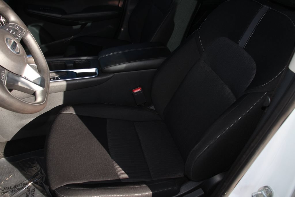 Used 2023 Nissan Sentra SV FWD image 23
