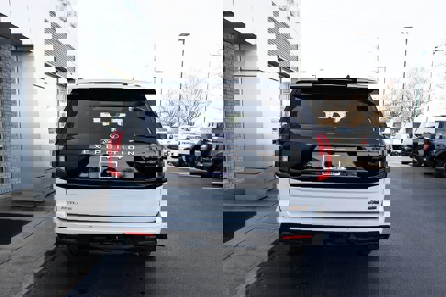 Certified 2025 Ford Expedition Active image 3