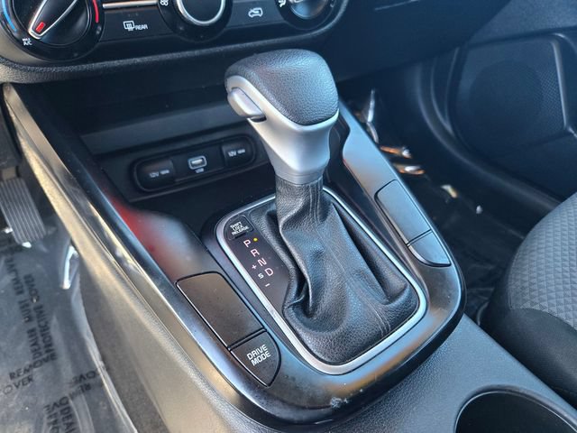 Used 2022 Kia Soul LX w/ Technology Package FWD image 12