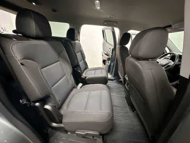 Used 2023 GMC Acadia SLE w/ Driver Convenience Package FWD image 25