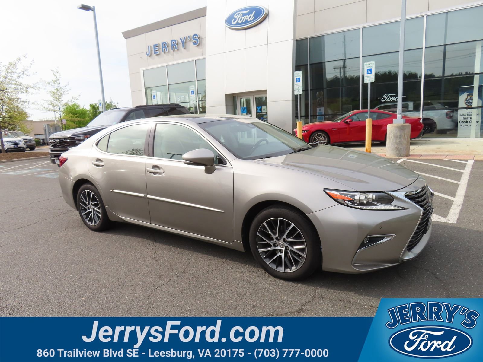 Used 2017 Lexus ES 350 w/ Luxury Package FWD image 8