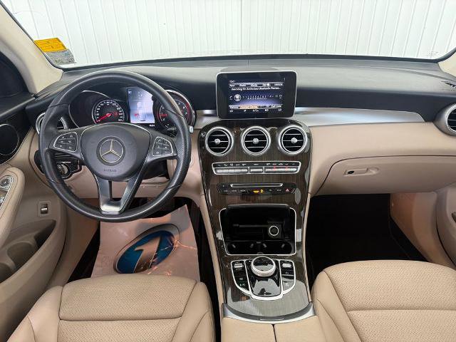 Used 2018 Mercedes-Benz GLC 300 image 3