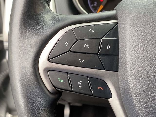 Used 2020 Jeep Grand Cherokee Altitude image 24