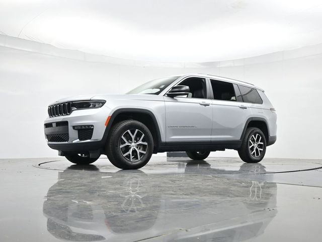 Used 2025 Jeep Grand Cherokee L Limited AWD/4WD image 37