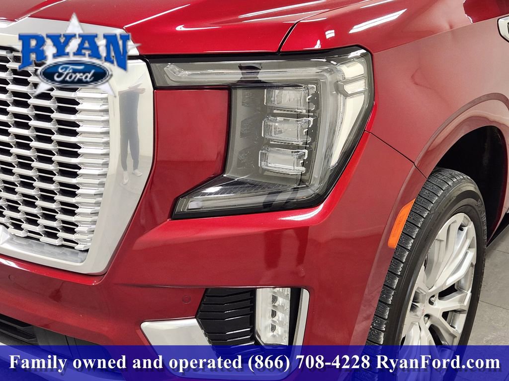 Used 2022 GMC Yukon Denali w/ Denali Premium Package image 6
