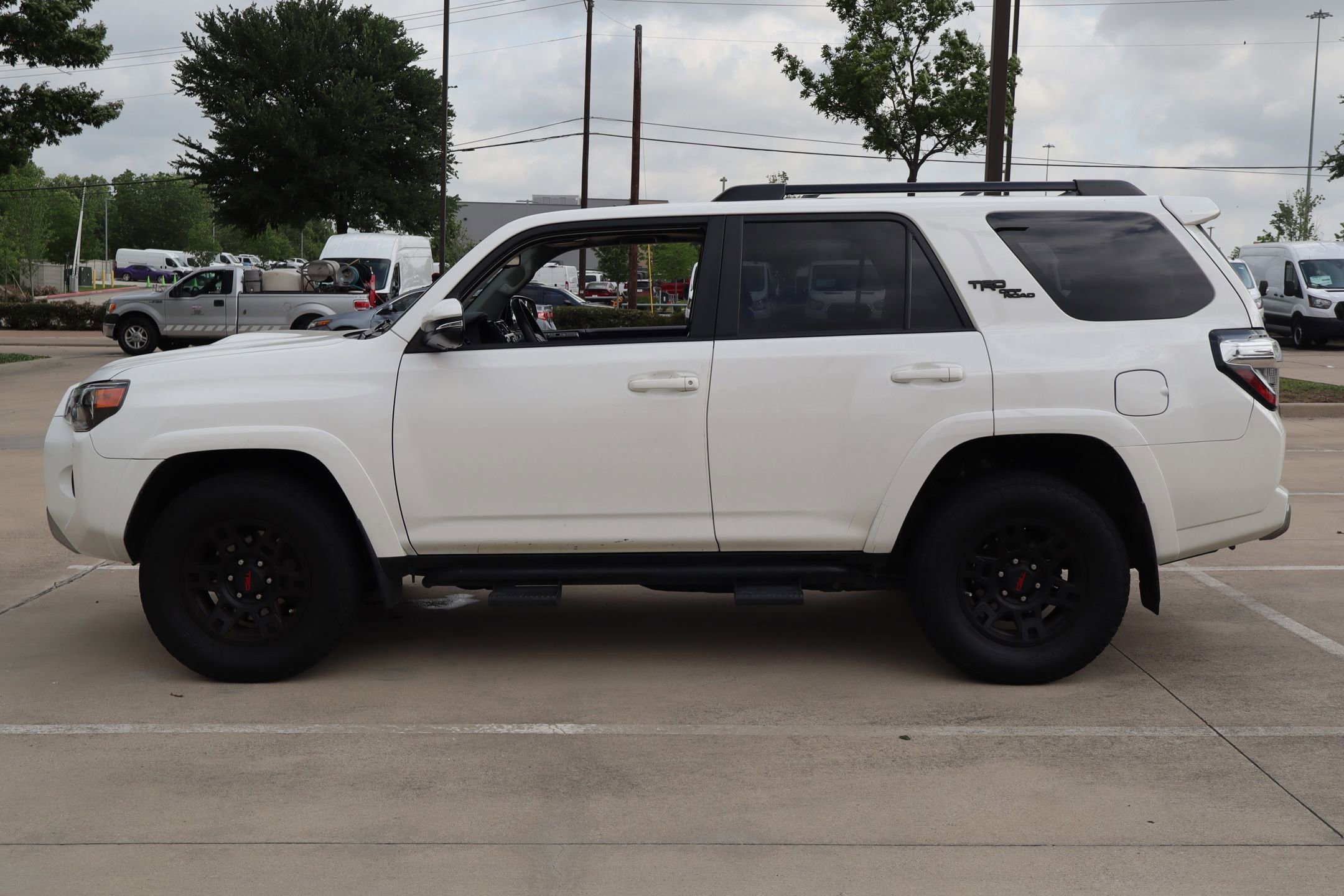 Used 2019 Toyota 4Runner TRD Off-Road Premium AWD/4WD image 6