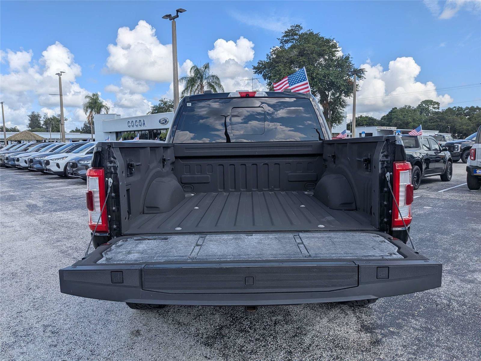 Certified 2022 Ford F150 Lariat w/ Trailer Tow Package AWD/4WD image 12