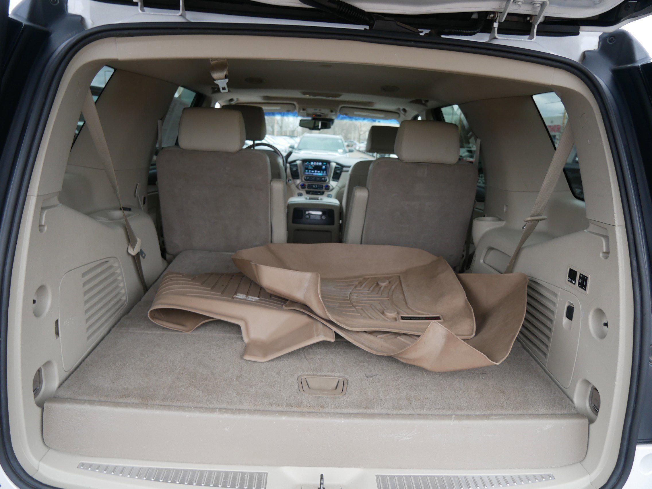 Used 2018 GMC Yukon Denali w/ Enhanced Security Package image 18