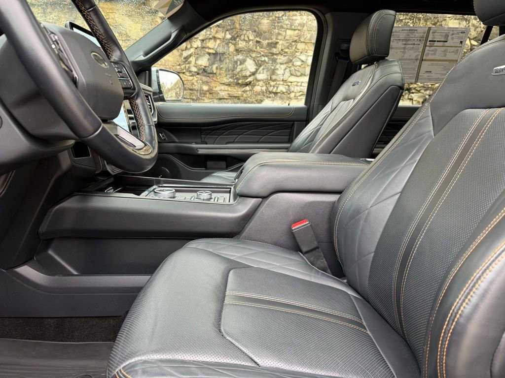 Certified 2022 Ford Expedition Max Platinum image 24