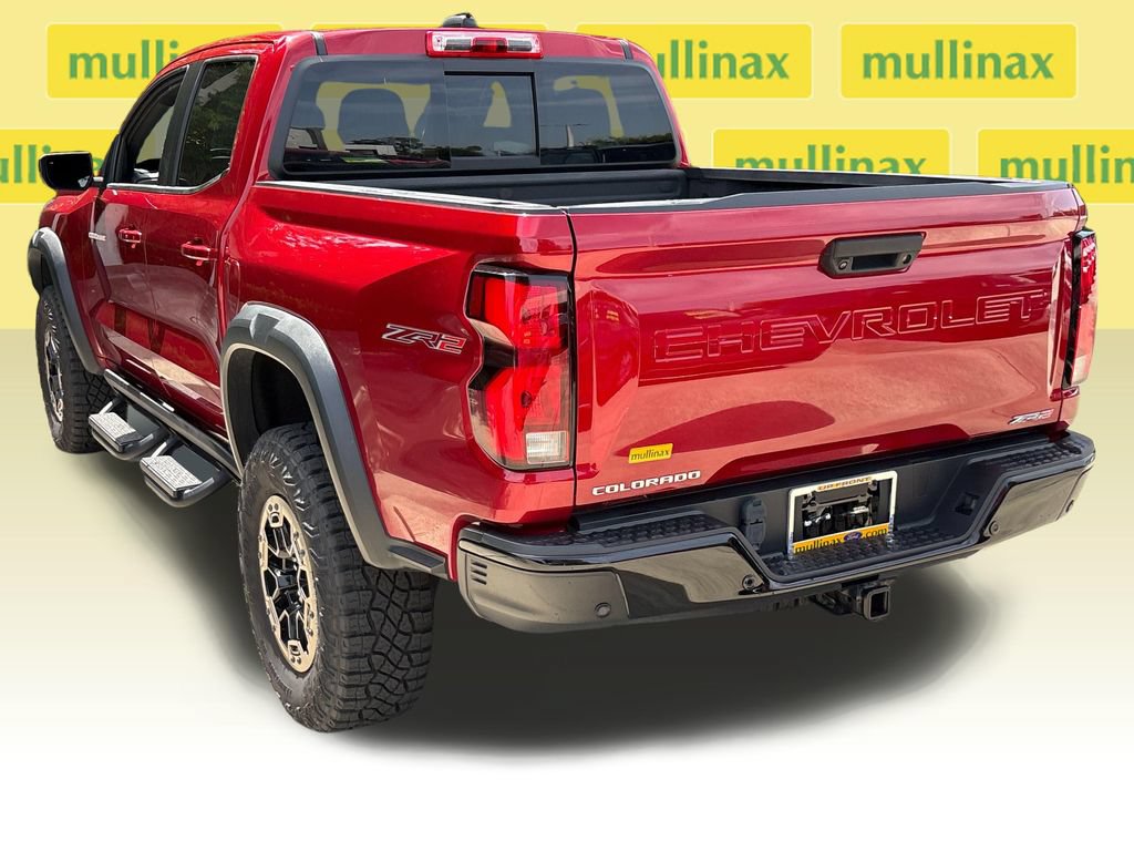 Used 2024 Chevrolet Colorado ZR2 w/ ZR2 Convenience Package III AWD/4WD image 9