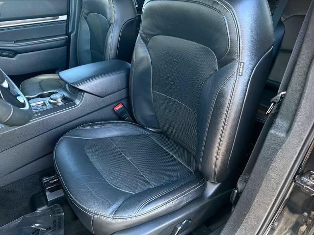 Certified 2018 Ford Explorer Limited AWD/4WD image 17
