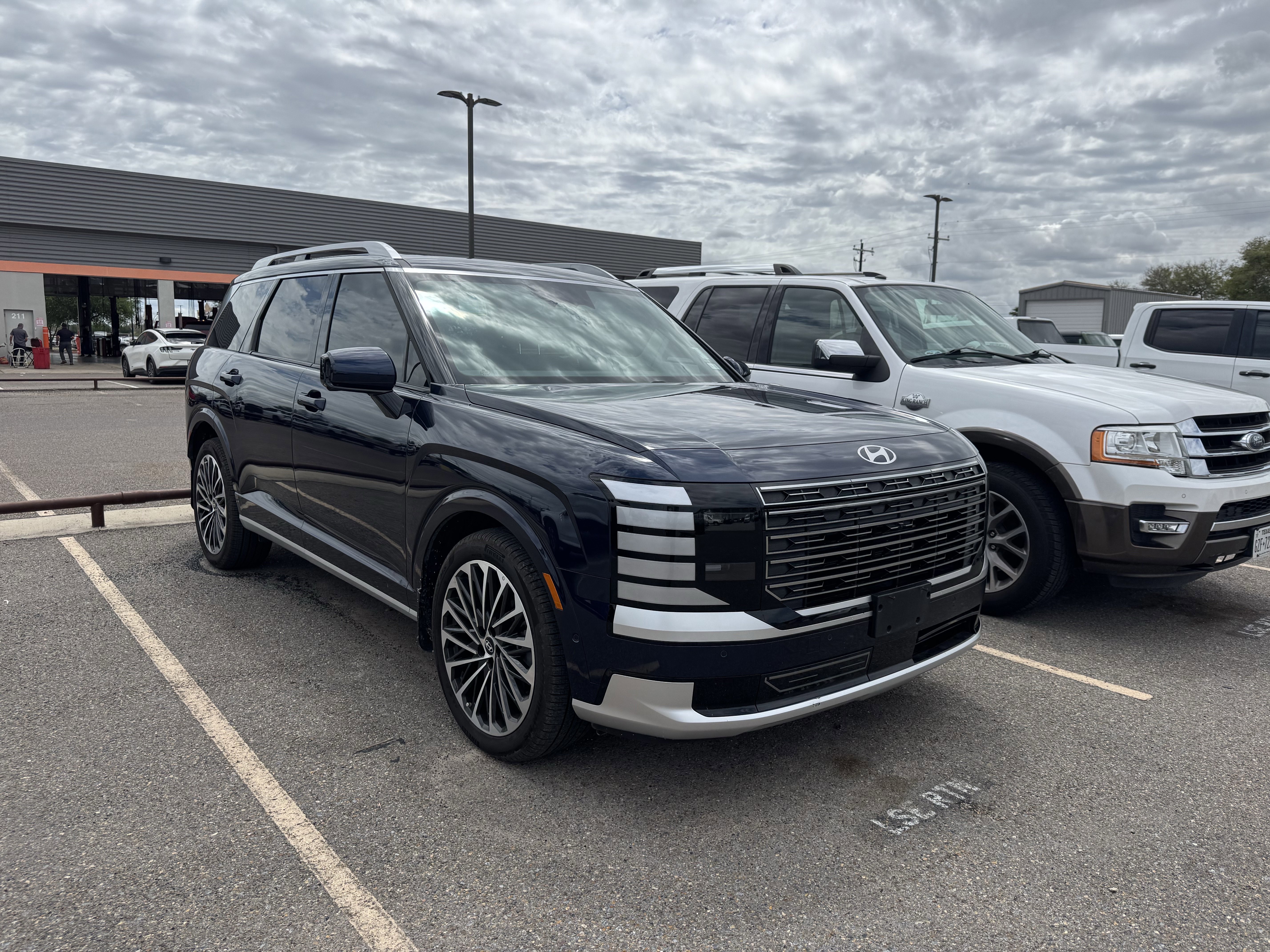 Used 2026 Hyundai Palisade Calligraphy FWD image 10