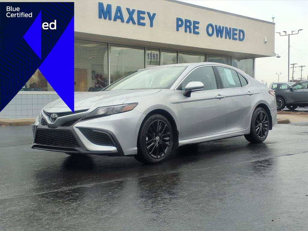 Used 2023 Toyota Camry SE