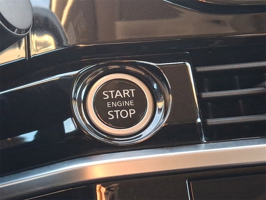 Used 2022 Nissan Pathfinder S image 23