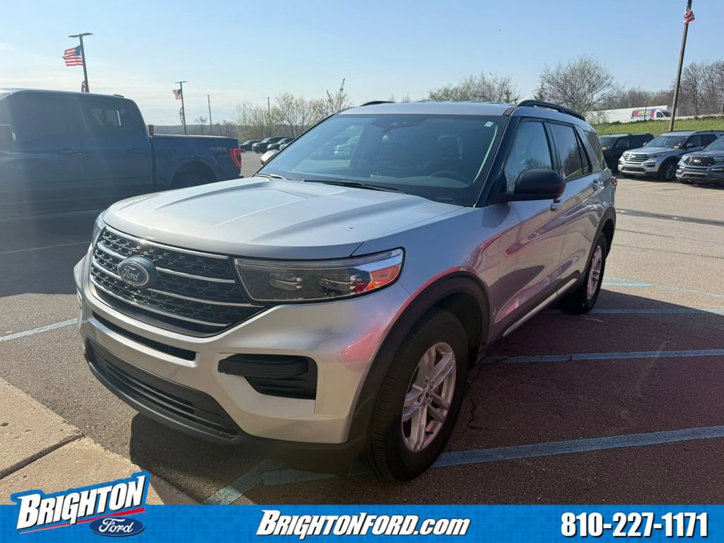 Certified 2023 Ford Explorer XLT w/ Class IV Trailer Tow Package AWD/4WD image 2