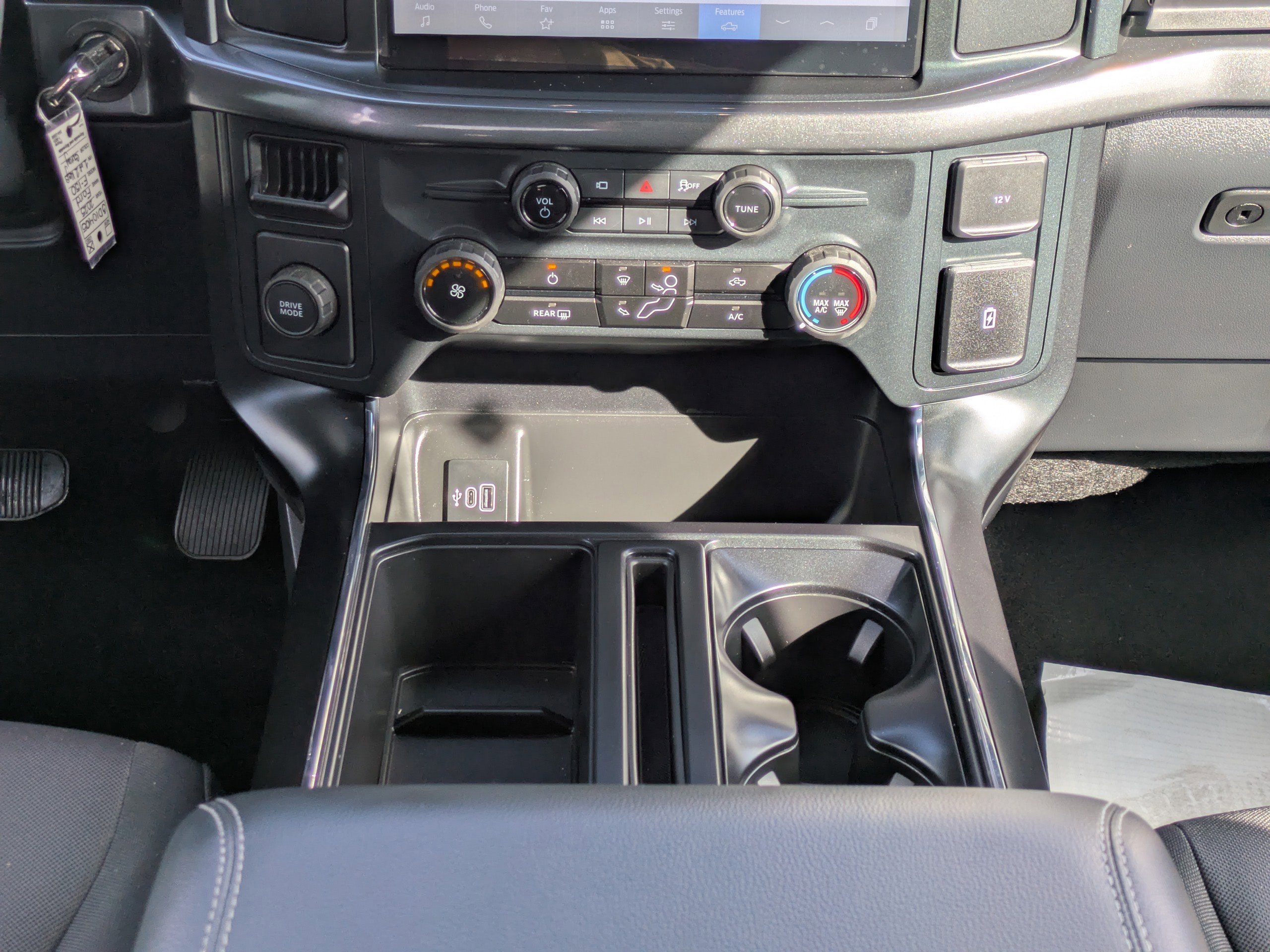 Certified 2025 Ford F150 STX w/ Equipment Group 200A image 18