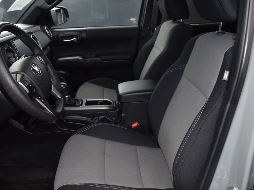 Used 2023 Toyota Tacoma TRD Sport w/ Technology Package image 10