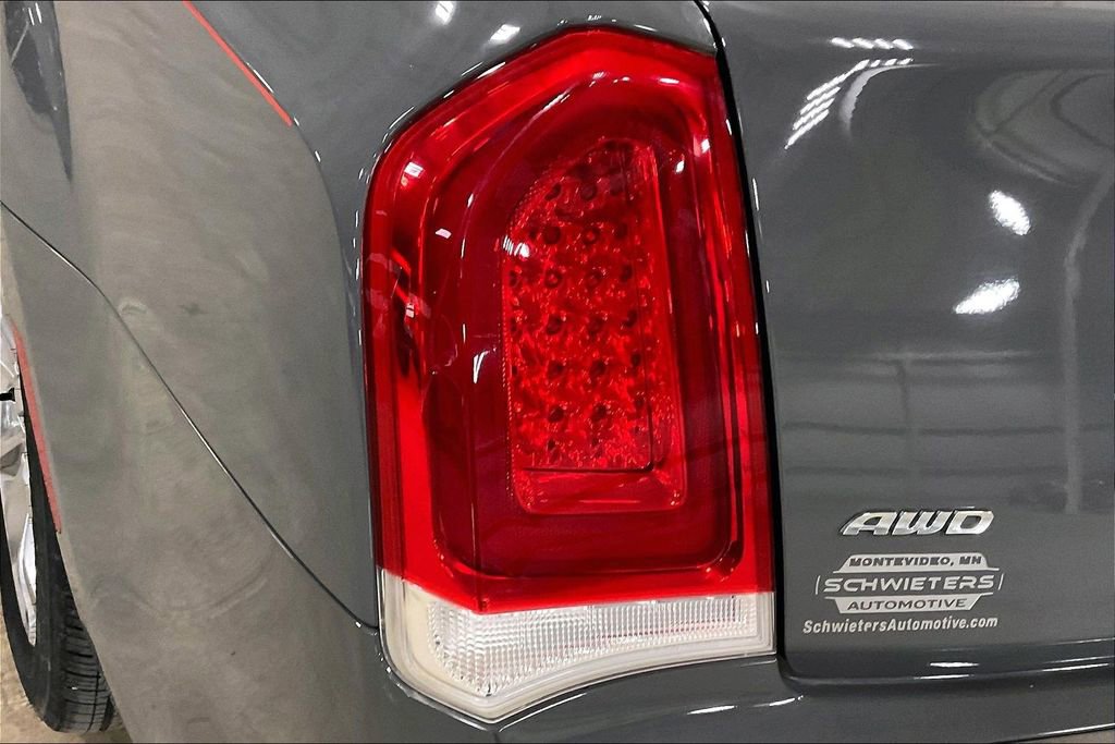 Used 2019 Chrysler 300 Limited w/ Safetytec Plus Group AWD/4WD image 28